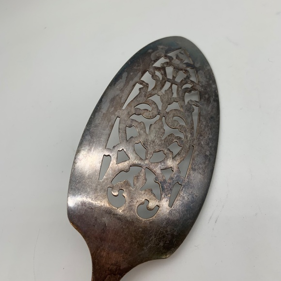 Vintage Community Plate Silver Plated Floral 11" Server - Picture 6 of 10